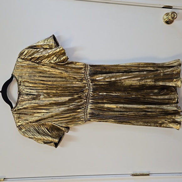 Sam Edelman Gold Metallic Pleated Dress Size 2 Flirty Chic - Picture 4 of 6